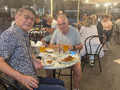 69歳のスイス人と飲み会。私より唯一の年上。